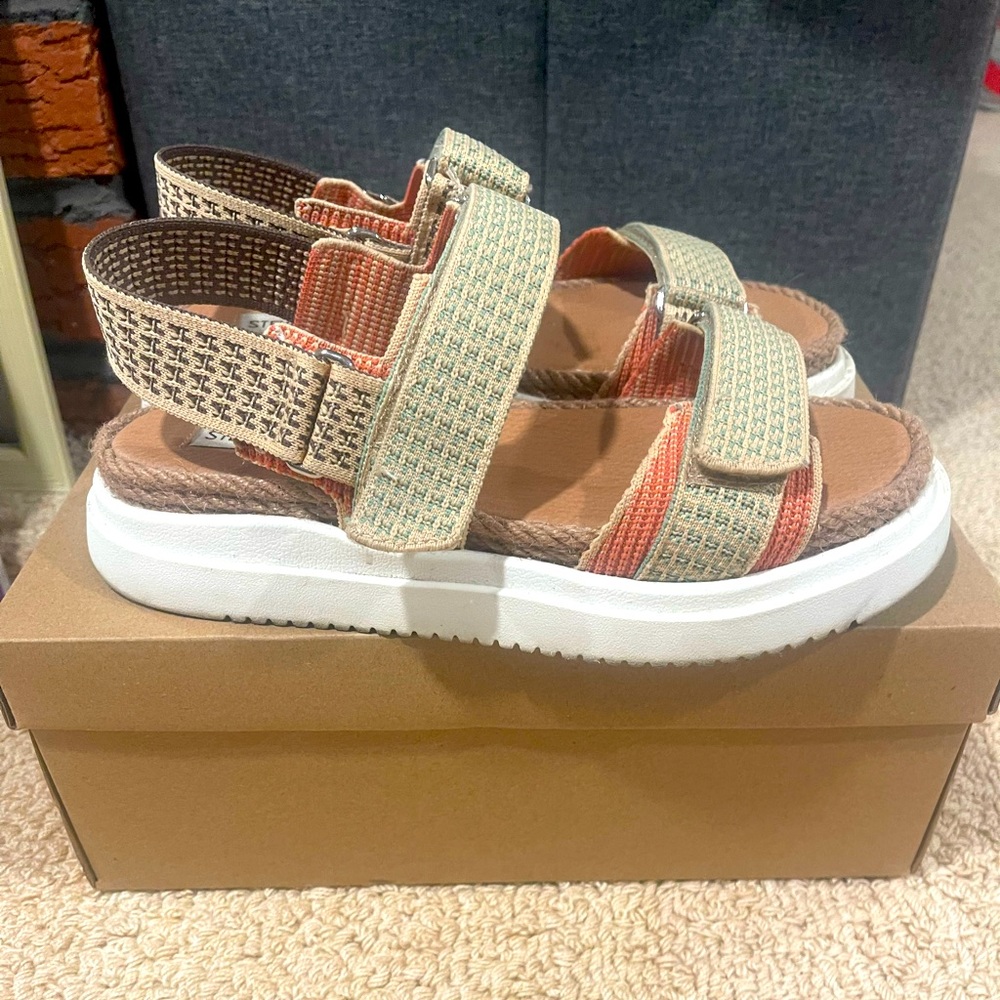 Steve Madden Casual Sandals